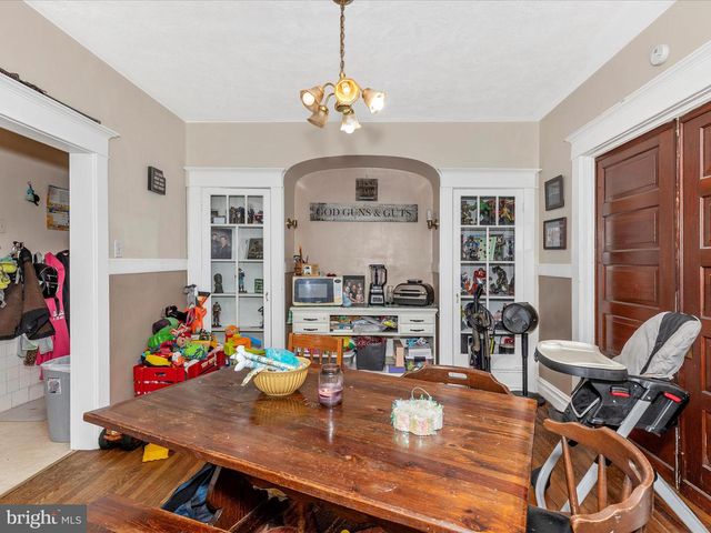 250 E E MAIN STREET, Waynesboro, PA 17268