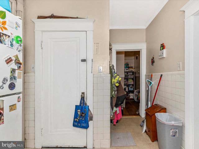 250 E E MAIN STREET, Waynesboro, PA 17268