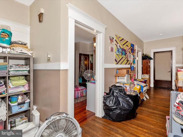250 E E MAIN STREET, Waynesboro, PA 17268