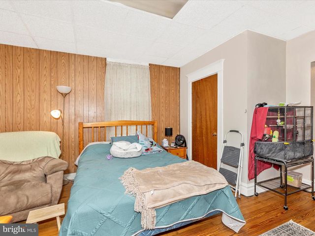250 E E MAIN STREET, Waynesboro, PA 17268