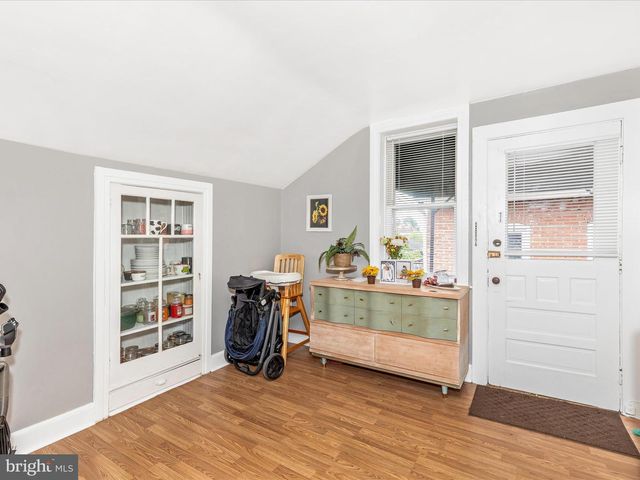 250 E E MAIN STREET, Waynesboro, PA 17268