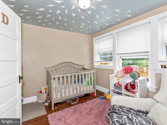 250 E E MAIN STREET, Waynesboro, PA 17268