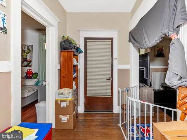 250 E E MAIN STREET, Waynesboro, PA 17268