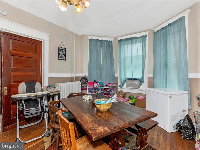 250 E E MAIN STREET, Waynesboro, PA 17268