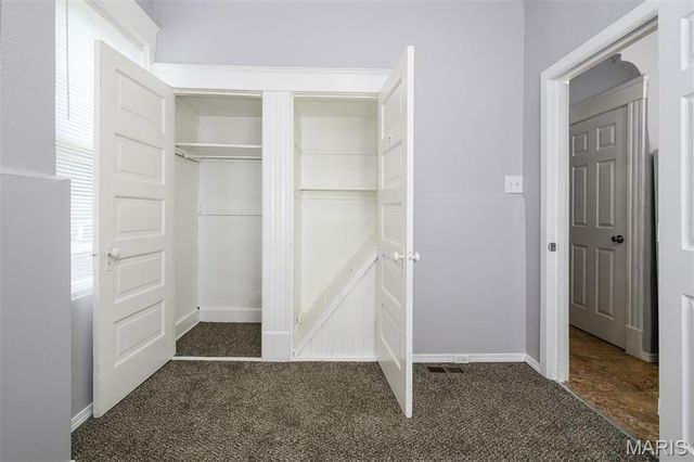 5030 Grace Avenue, St Louis, MO 63116