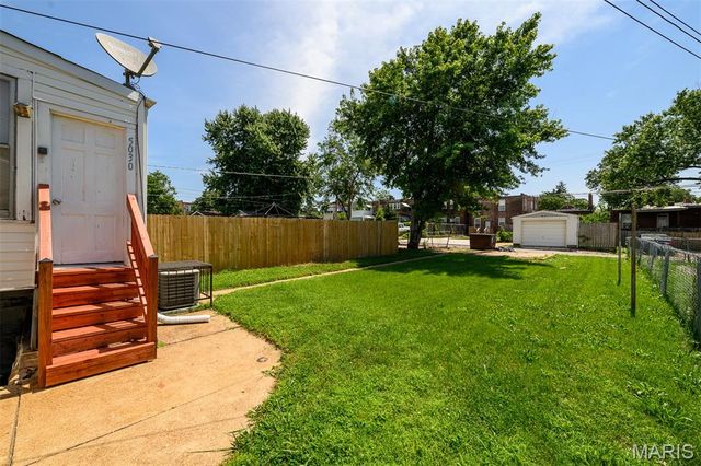 5030 Grace Avenue, St Louis, MO 63116