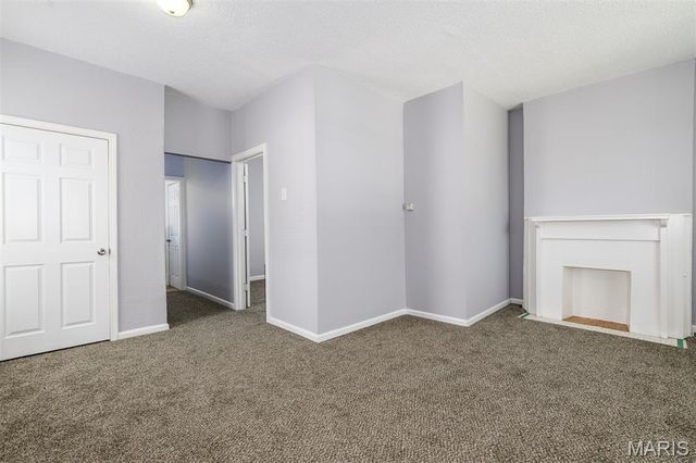 5030 Grace Avenue, St Louis, MO 63116