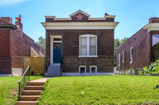 5030 Grace Avenue, St Louis, MO 63116