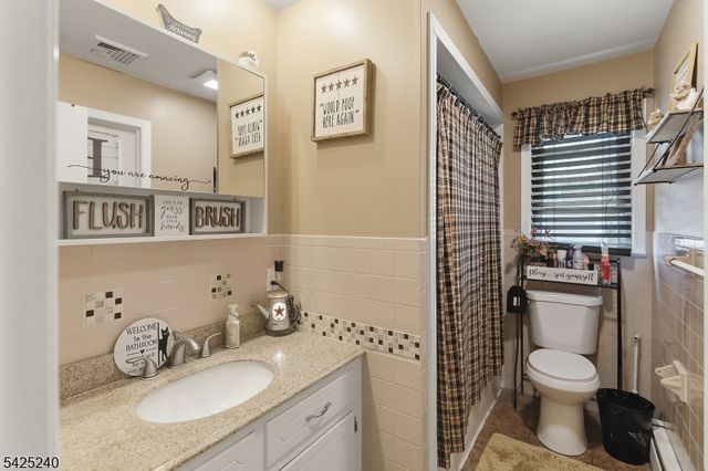 241 Woodside Ln, Bridgewater Twp., NJ 08807