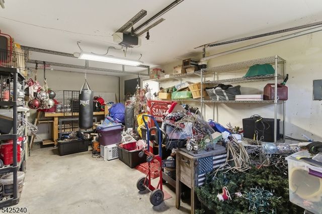 241 Woodside Ln, Bridgewater Twp., NJ 08807