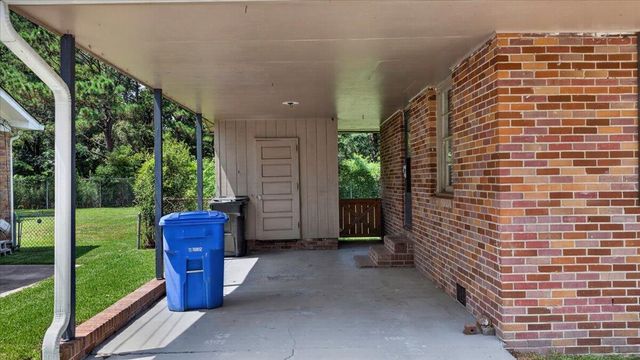1450 N Sherwood Drive, Charleston, SC 29407