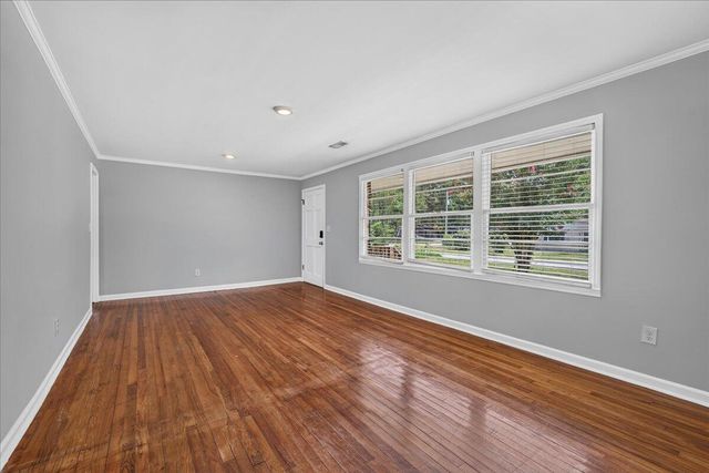 1450 N Sherwood Drive, Charleston, SC 29407