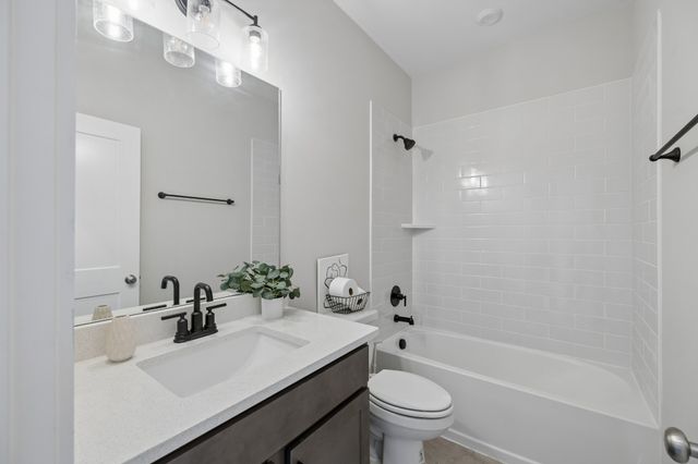 2023 Conductor Ln, Thompsons Station, TN 37179