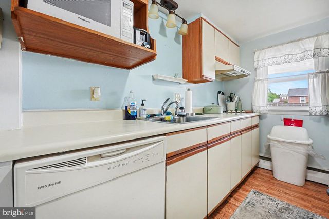 1131 LOCUST ST, Lansdale, PA 19446
