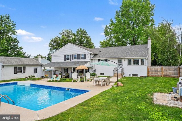 1131 LOCUST ST, Lansdale, PA 19446