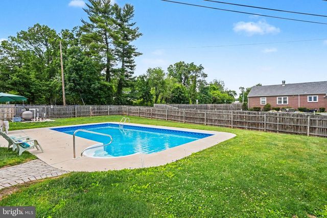 1131 LOCUST ST, Lansdale, PA 19446