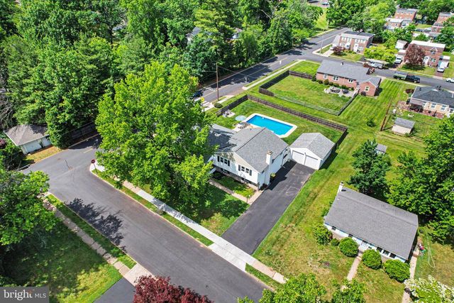 1131 LOCUST ST, Lansdale, PA 19446