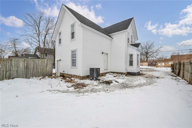 507 W 20th, Lorain, OH 44052