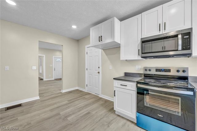 507 W 20th, Lorain, OH 44052