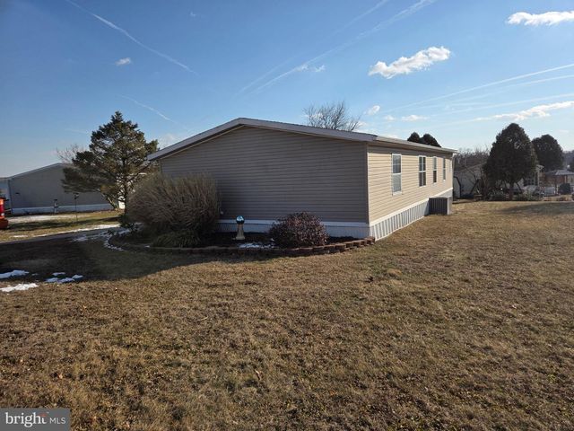 2640 TAMELA AVE, Dover, PA 17315