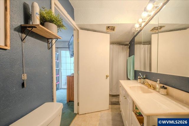 860 Marks Dr NE, Keizer, OR 97303