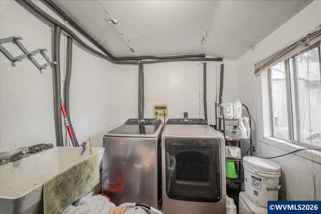 860 Marks Dr NE, Keizer, OR 97303