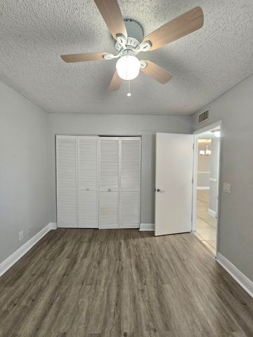 1701 Balfour Point Drive G, West Palm Beach, FL 33411