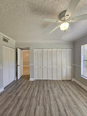 1701 Balfour Point Drive G, West Palm Beach, FL 33411
