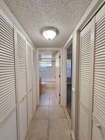 1701 Balfour Point Drive G, West Palm Beach, FL 33411