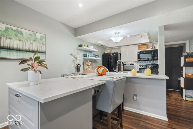 7533 Castleton Farms North Drive, Indianapolis, IN 46256