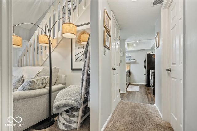 7533 Castleton Farms North Drive, Indianapolis, IN 46256