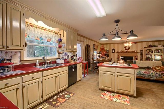 7218 Clements AVE, Gloucester, VA 23061