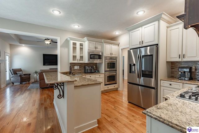 578 Deer Run Way, Elizabethtown, KY 42701