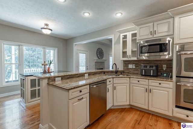 578 Deer Run Way, Elizabethtown, KY 42701