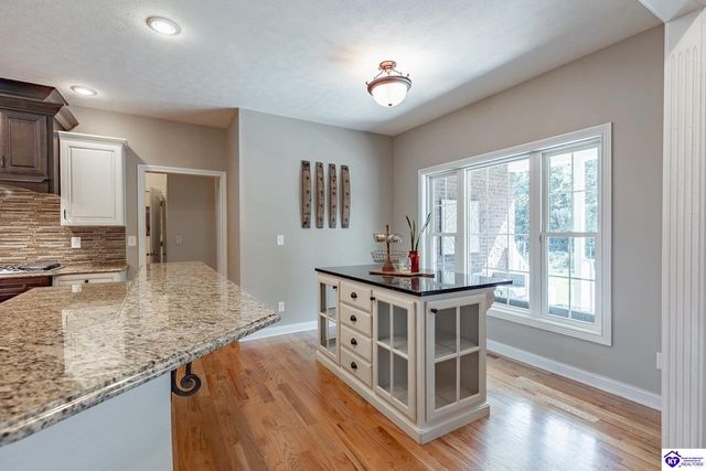 578 Deer Run Way, Elizabethtown, KY 42701