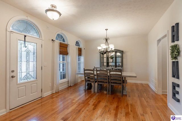 578 Deer Run Way, Elizabethtown, KY 42701