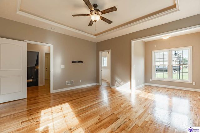 578 Deer Run Way, Elizabethtown, KY 42701