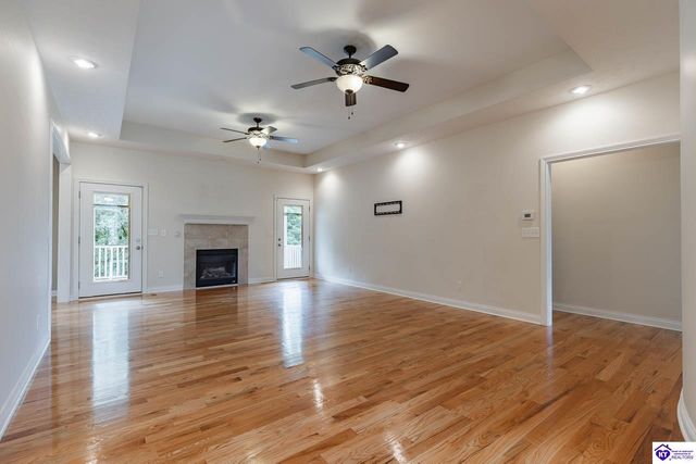 578 Deer Run Way, Elizabethtown, KY 42701