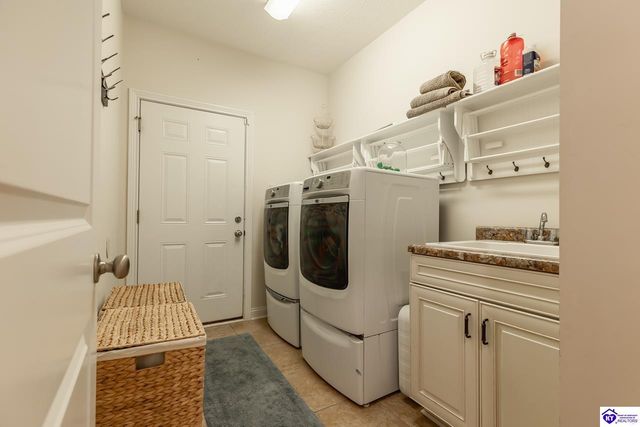 578 Deer Run Way, Elizabethtown, KY 42701