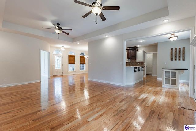 578 Deer Run Way, Elizabethtown, KY 42701