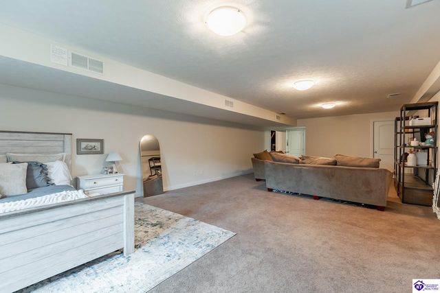 578 Deer Run Way, Elizabethtown, KY 42701