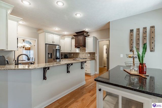 578 Deer Run Way, Elizabethtown, KY 42701