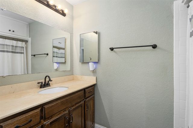 2721 Benbrook Boulevard, Fort Worth, TX 76109