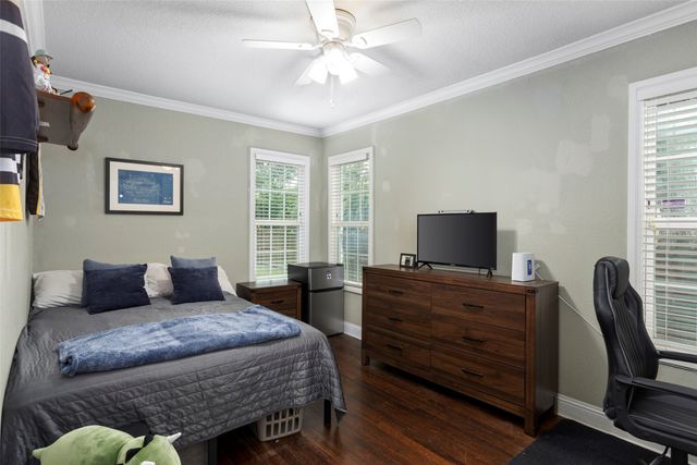 2721 Benbrook Boulevard, Fort Worth, TX 76109