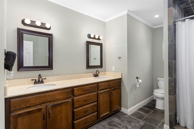 2721 Benbrook Boulevard, Fort Worth, TX 76109