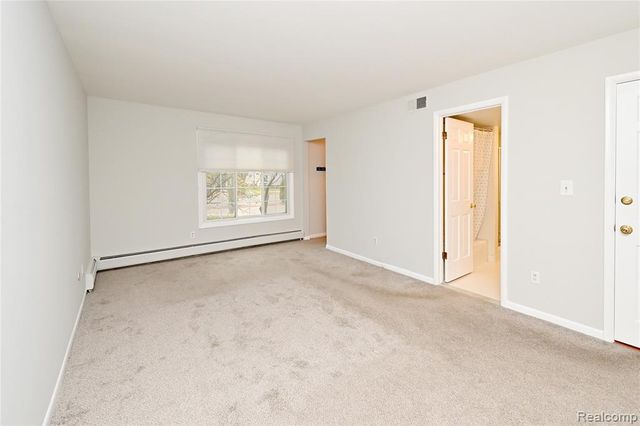 40740 Woodward Avenue 38, Bloomfield Hills, MI 48304