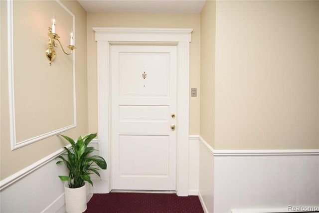 40740 Woodward Avenue 38, Bloomfield Hills, MI 48304