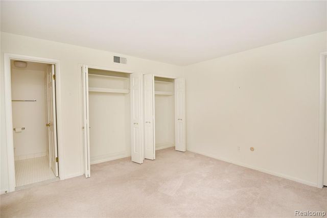 40740 Woodward Avenue 38, Bloomfield Hills, MI 48304