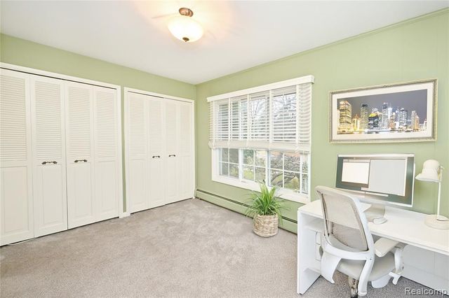 40740 Woodward Avenue 38, Bloomfield Hills, MI 48304