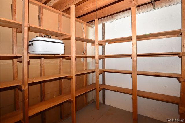 40740 Woodward Avenue 38, Bloomfield Hills, MI 48304